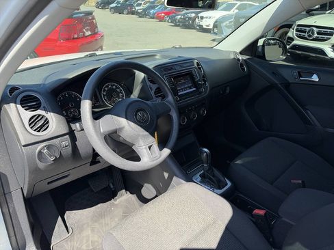 Used 2017 Volkswagen Tiguan S AWD/4WD image 31