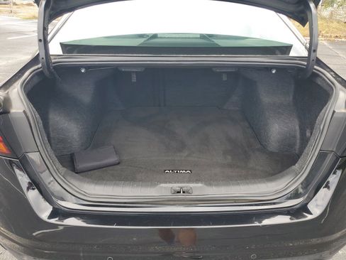 Used 2024 Nissan Altima 2.5 SV image 29