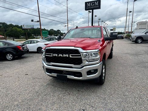 Used 2024 RAM 2500 Big Horn AWD/4WD image 4