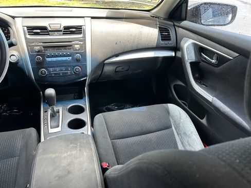Used 2015 Nissan Altima 2.5 S FWD image 11