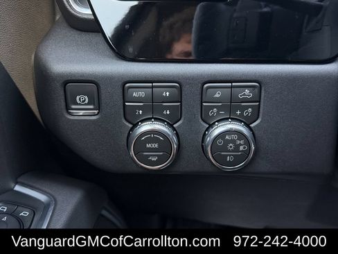 New 2026 GMC Sierra 1500 Elevation w/ Elevation Premium Package AWD/4WD image 19