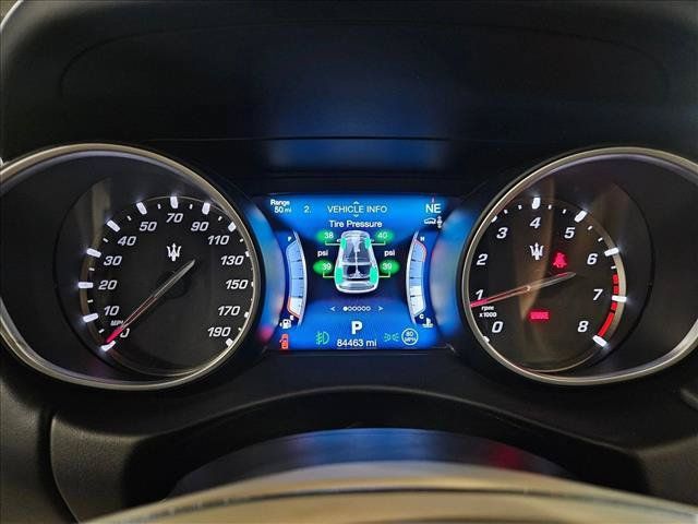 Used 2017 Maserati Levante AWD/4WD image 11