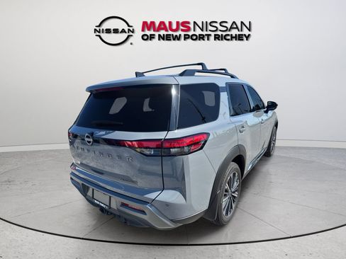 New 2026 Nissan Pathfinder Platinum w/ Cargo Package FWD image 12