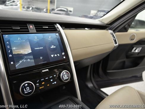 Used 2022 Land Rover Discovery S image 34