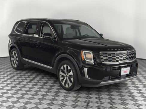 Used 2021 Kia Telluride S FWD image 7