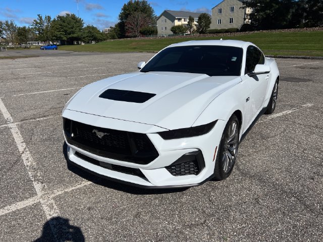 Used 2024 Ford Mustang GT Premium RWD image 4