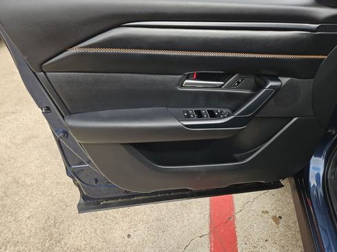 Used 2025 MAZDA CX-50 AWD 2.5 S w/ Premium Plus Pkg image 14