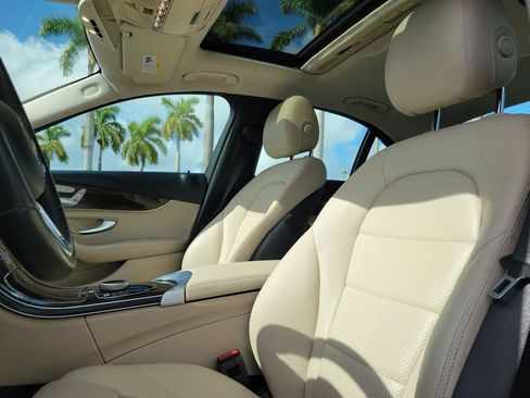 Certified 2019 Mercedes-Benz C 300 Sedan image 24