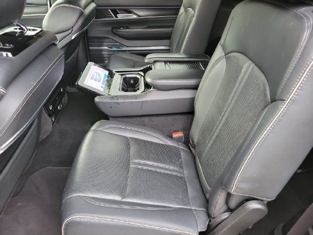 Used 2024 Jeep Grand Wagoneer L Series II w/ Quick Order Packagew 28T AWD/4WD image 15