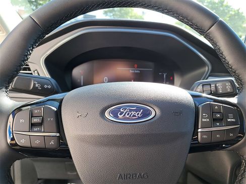 New 2025 Ford Escape Active w/ Cold Weather Package image 9