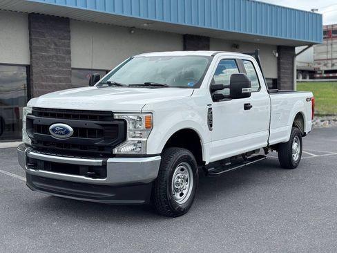 Used 2022 Ford F250 XL w/ Power Equipment Group AWD/4WD image 2
