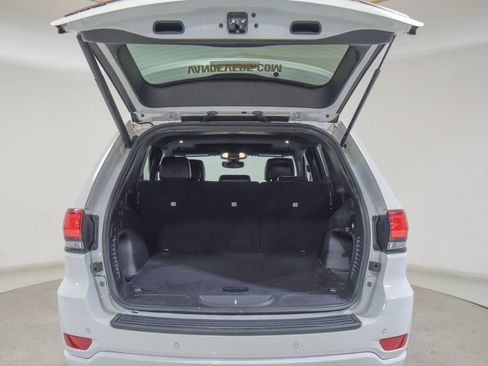Used 2022 Jeep Grand Cherokee Laredo X AWD/4WD image 11