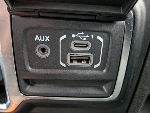 Used 2024 Jeep Wrangler Sahara w/ Technology Group image 28