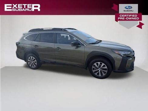 Used 2025 Subaru Outback Premium AWD/4WD image 3
