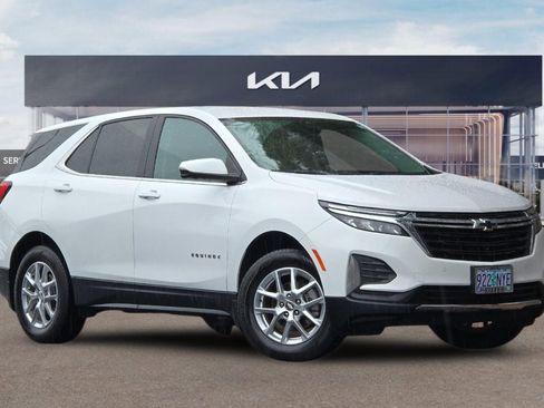 Used 2022 Chevrolet Equinox LT AWD/4WD image 2