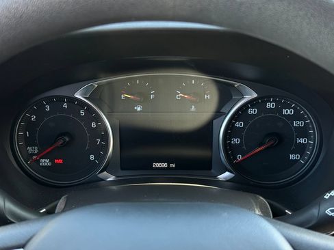 Used 2023 Chevrolet Equinox LT w/ LPO, Cargo Package FWD image 10