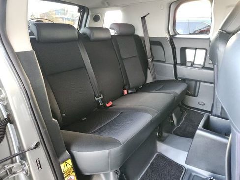 Used 2010 Toyota FJ Cruiser Base image 24