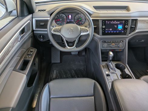 Used 2021 Volkswagen Atlas Cross Sport SE FWD image 15