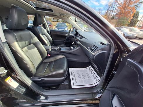 Used 2011 Lexus CT 200h Premium w/ Premium Audio Pkg FWD image 34