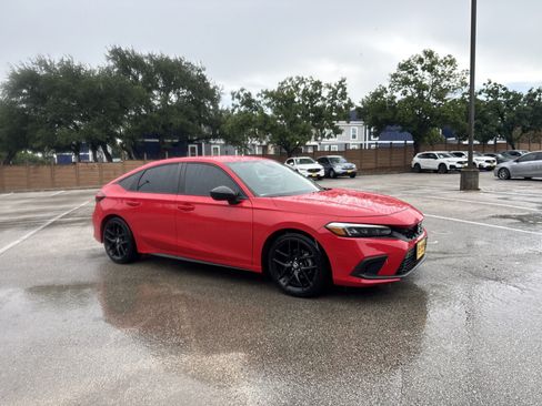 Used 2024 Honda Civic Sport image 1