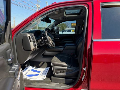 Used 2018 GMC Sierra 3500 Denali w/ Duramax Plus Package image 9