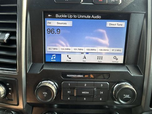 Used 2019 Ford F150 XLT w/ Equipment Group 302A Luxury AWD/4WD image 22