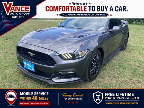 Used 2017 Ford Mustang Coupe RWD image 1