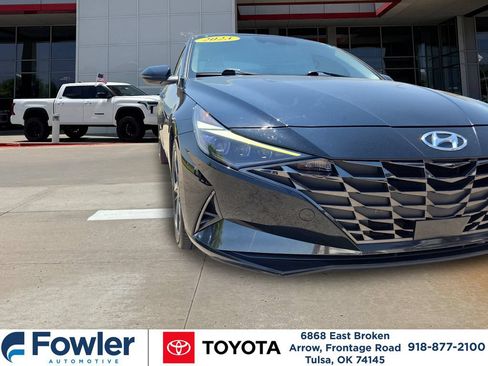 Used 2023 Hyundai Elantra Limited FWD image 23
