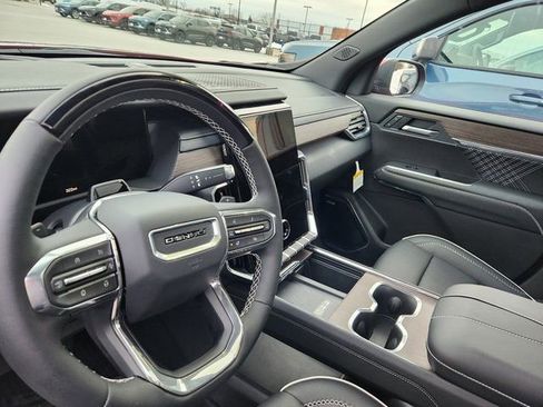 New 2026 GMC Acadia Denali w/ Super Cruise Package AWD/4WD image 14