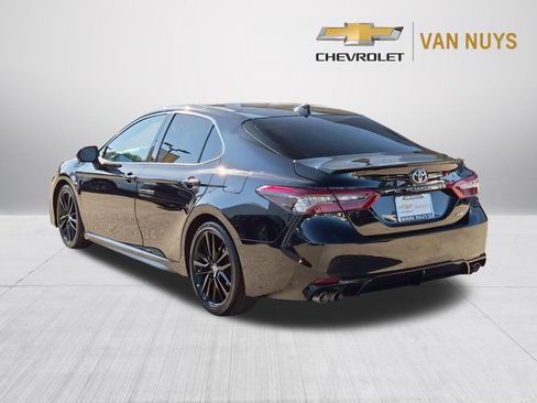 Used 2022 Toyota Camry XSE FWD image 7