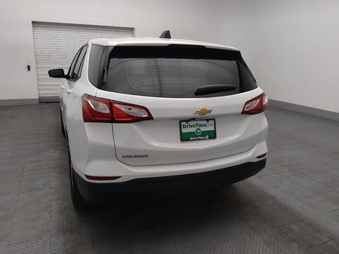 Used 2021 Chevrolet Equinox LS FWD image 6