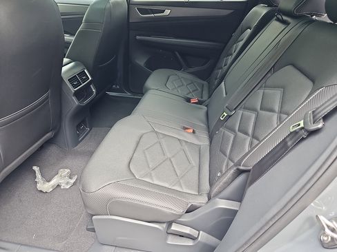 New 2026 Volkswagen Atlas Cross Sport SE AWD/4WD image 19