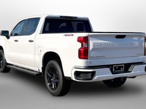 Used 2023 Chevrolet Silverado 1500 Custom AWD/4WD image 12