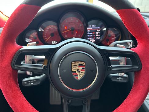 Certified 2018 Porsche 911 GT2 RS RWD image 27