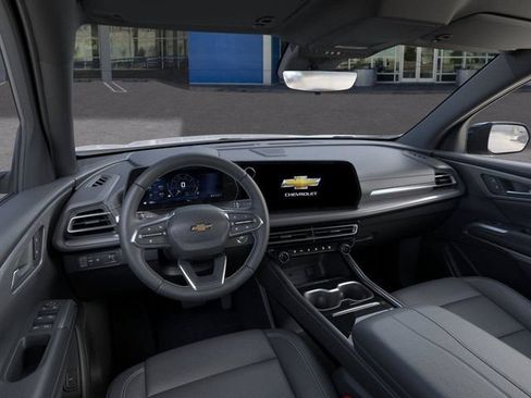 New 2026 Chevrolet Traverse LT w/ Driver Confidence Package FWD image 15