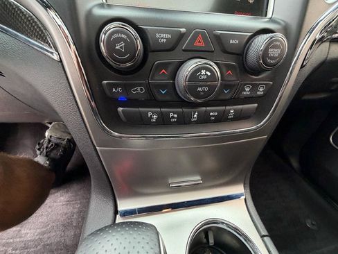 Used 2017 Jeep Grand Cherokee SRT AWD/4WD image 23