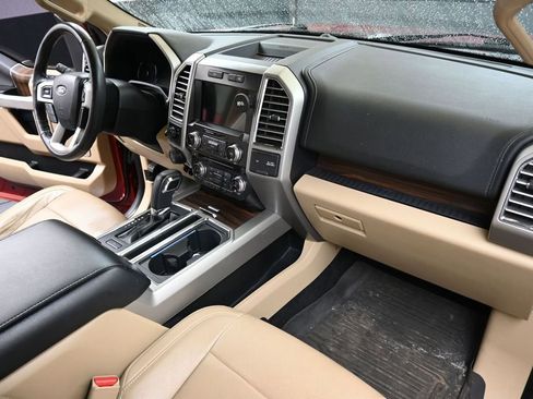 Used 2016 Ford F150 Lariat w/ Equipment Group 502A Luxury RWD image 13