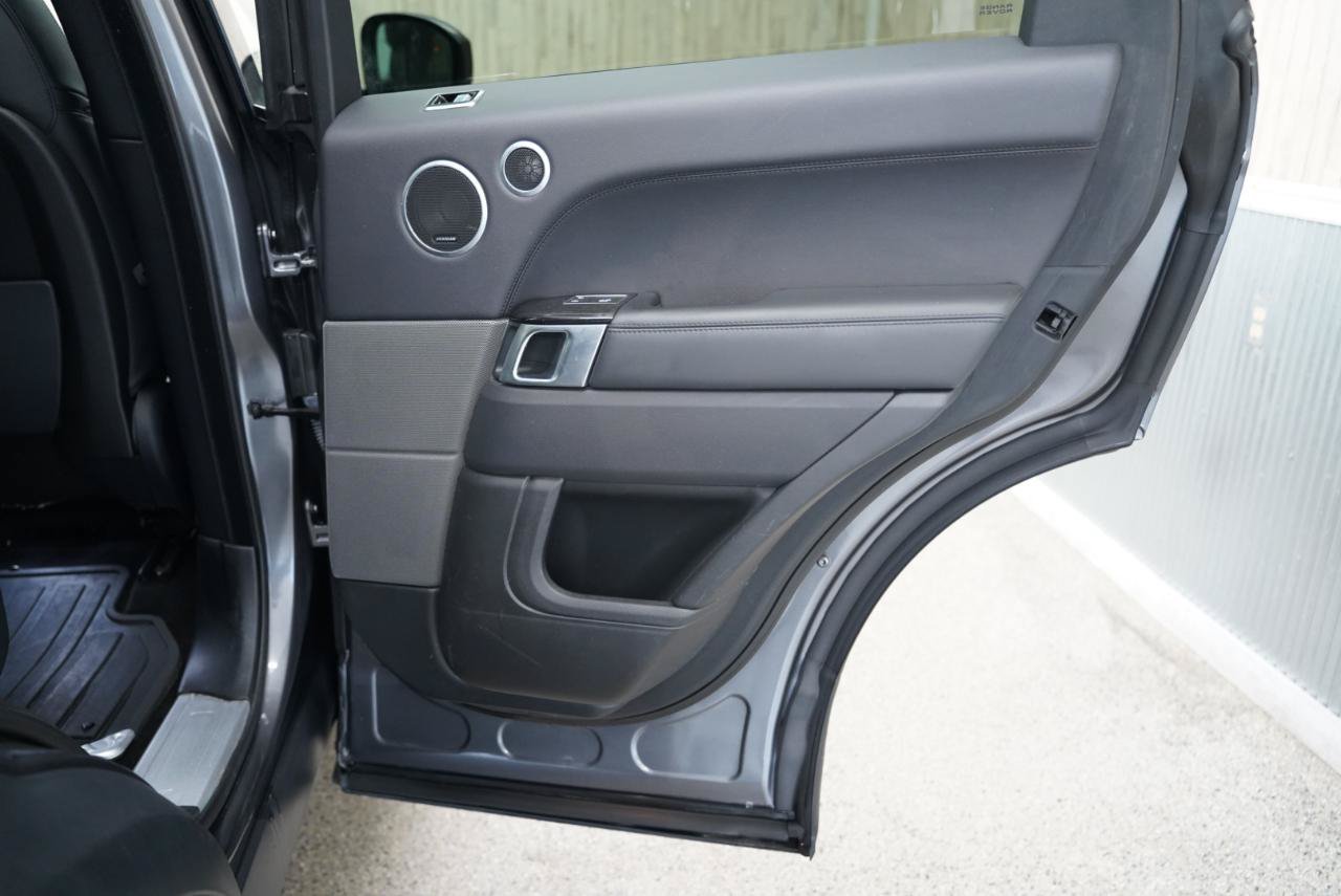 Used 2018 Land Rover Range Rover Sport HSE AWD/4WD image 38