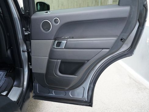 Used 2018 Land Rover Range Rover Sport HSE AWD/4WD image 38