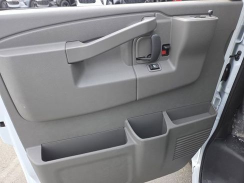 New 2026 GMC Savana 2500 Work Van w/ Driver Convenience Package RWD image 24