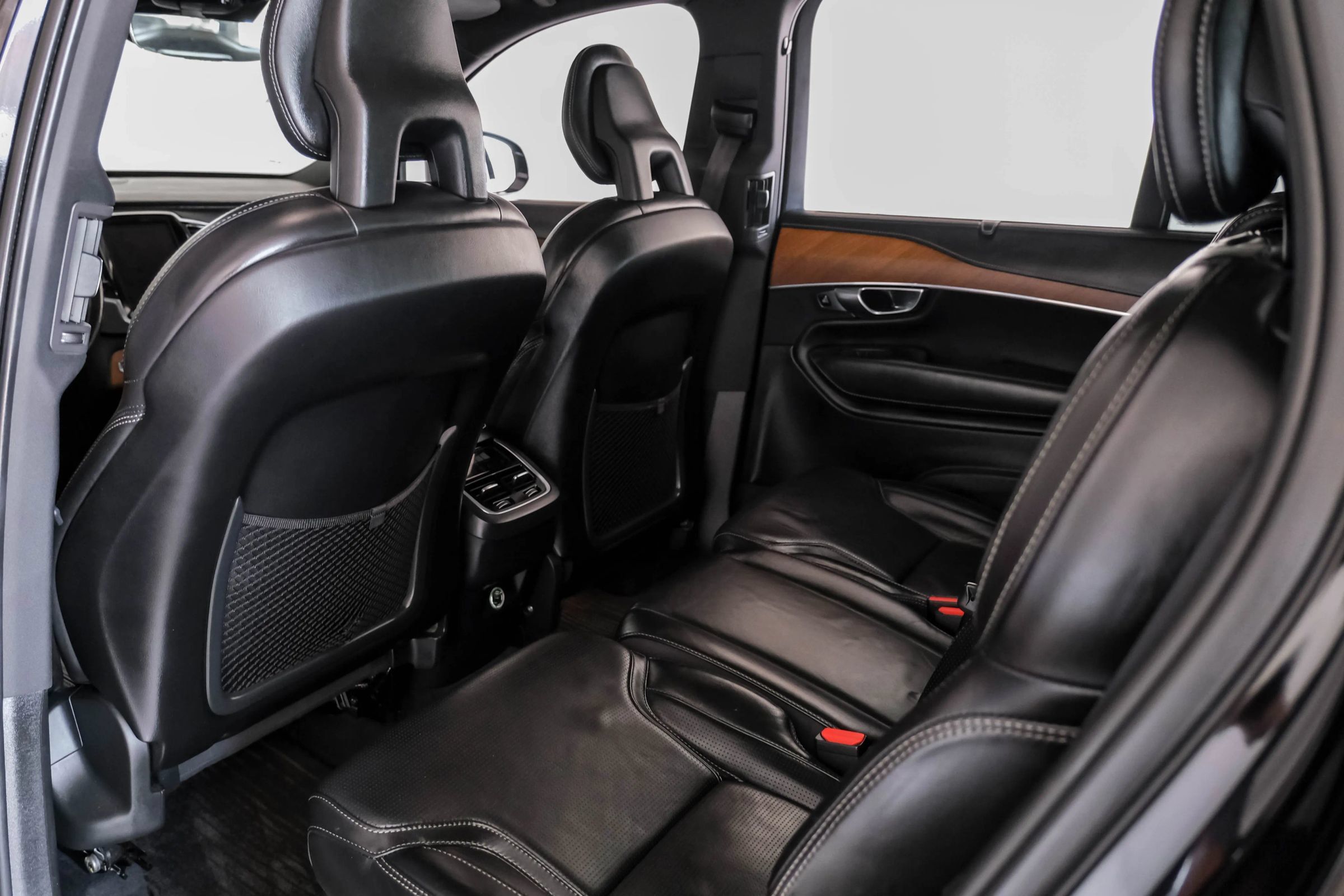 Used 2017 Volvo XC90 T6 Inscription w/ Vision Package AWD/4WD image 36