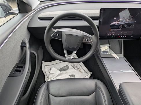 Used 2024 Tesla Model 3 Standard Range image 15