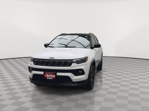 Used 2022 Jeep Compass Latitude w/ Convenience Group AWD/4WD image 33