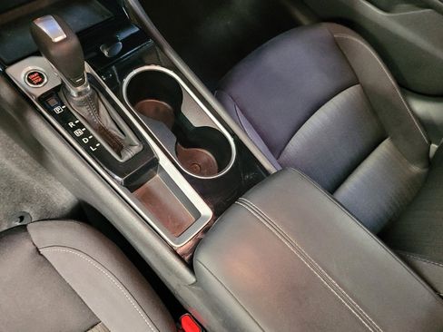 Used 2024 Nissan Altima 2.5 SV image 26