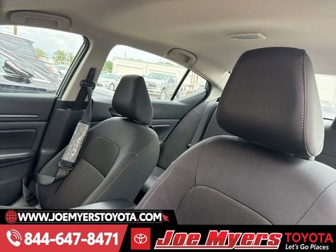 Used 2024 Nissan Altima 2.5 S image 2