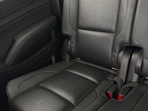 Used 2019 GMC Yukon XL SLT image 26