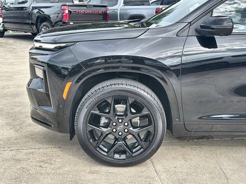 Certified 2026 Chevrolet Traverse RS w/ LPO, Floor Liner Package AWD/4WD image 32