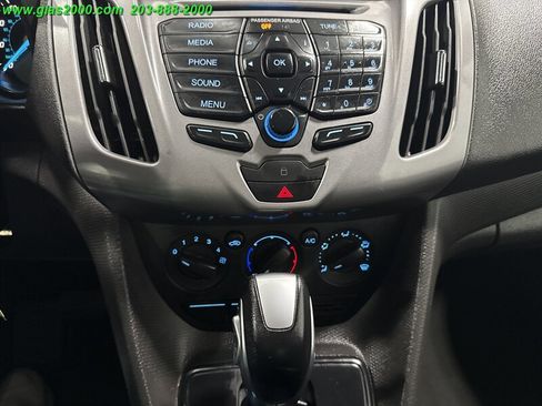 Used 2016 Ford Transit Connect XLT image 17