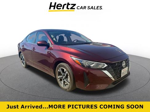 Used 2025 Nissan Sentra SV image 1
