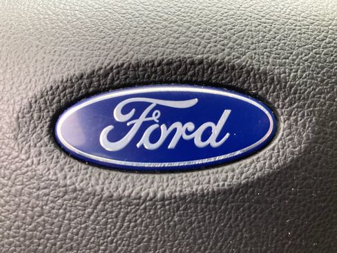 Used 2018 Ford Focus SE FWD image 28